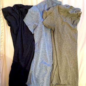 V-Neck T-shirt bundle